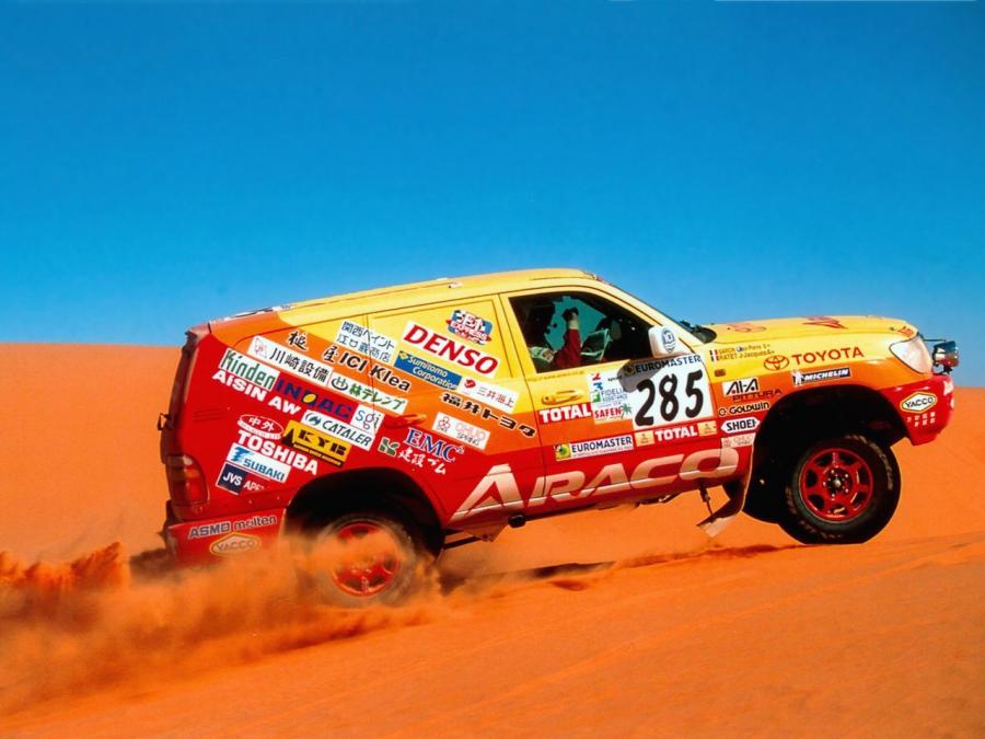  Toyota Land Cruiser 100 Dakar Rally Car 1999 года  (фото 2 из 3)